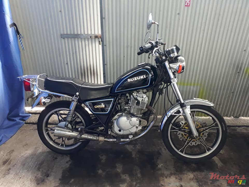 2011' Suzuki GN photo #6