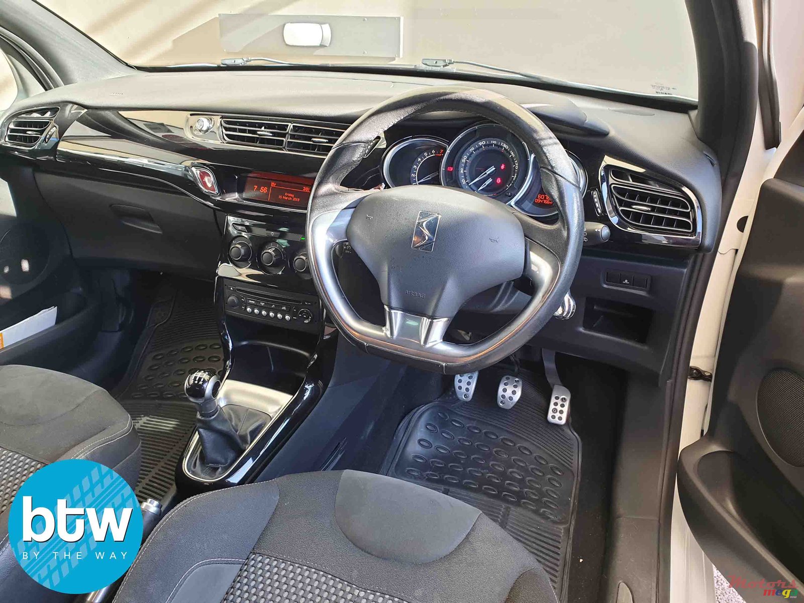 2010' Citroen DS 3 photo #6