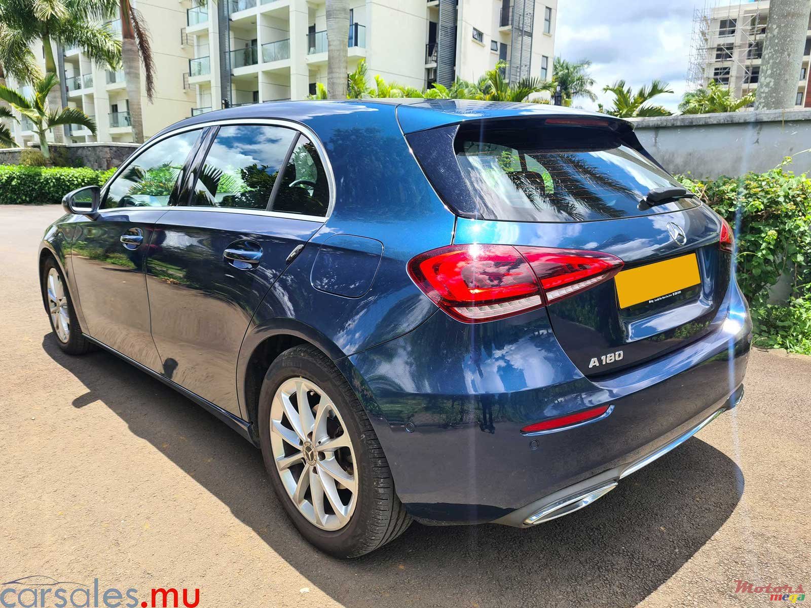 2019' Mercedes-Benz A 180 1.3 Progressive photo #2