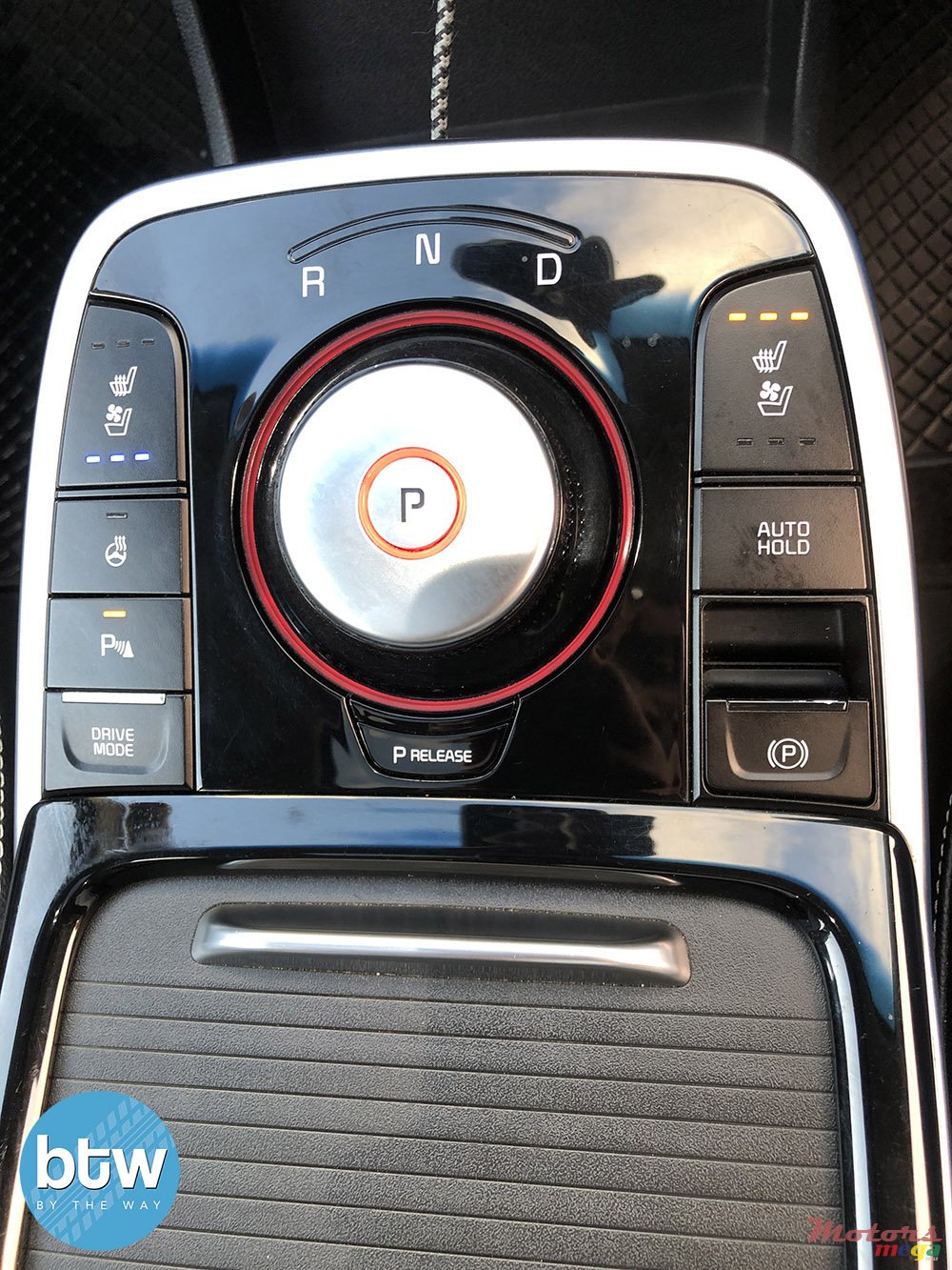 2019' Kia Niro photo #7