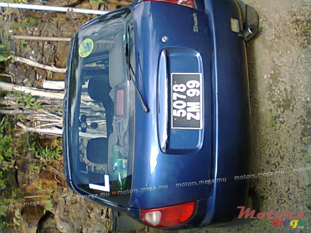 1999' Toyota Duet photo #3