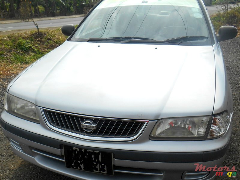 1999' Nissan Sunny photo #1