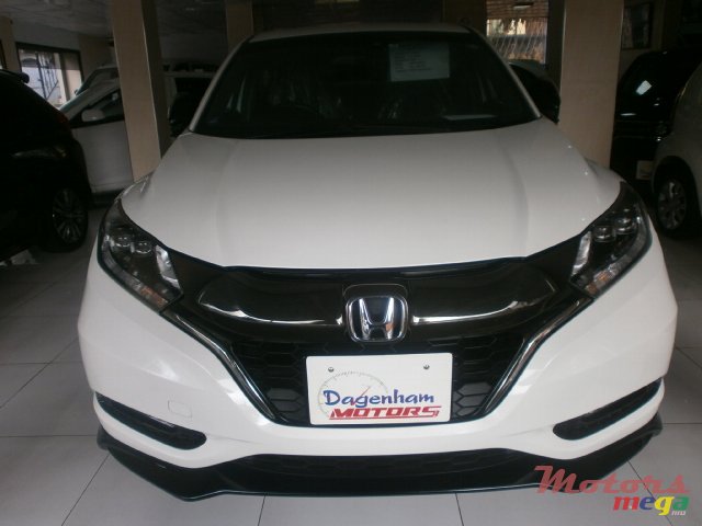 2017' Honda Vezel Rs photo #1