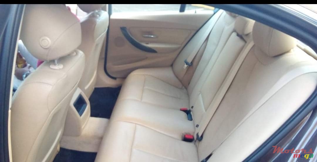 2014' BMW 320 photo #3