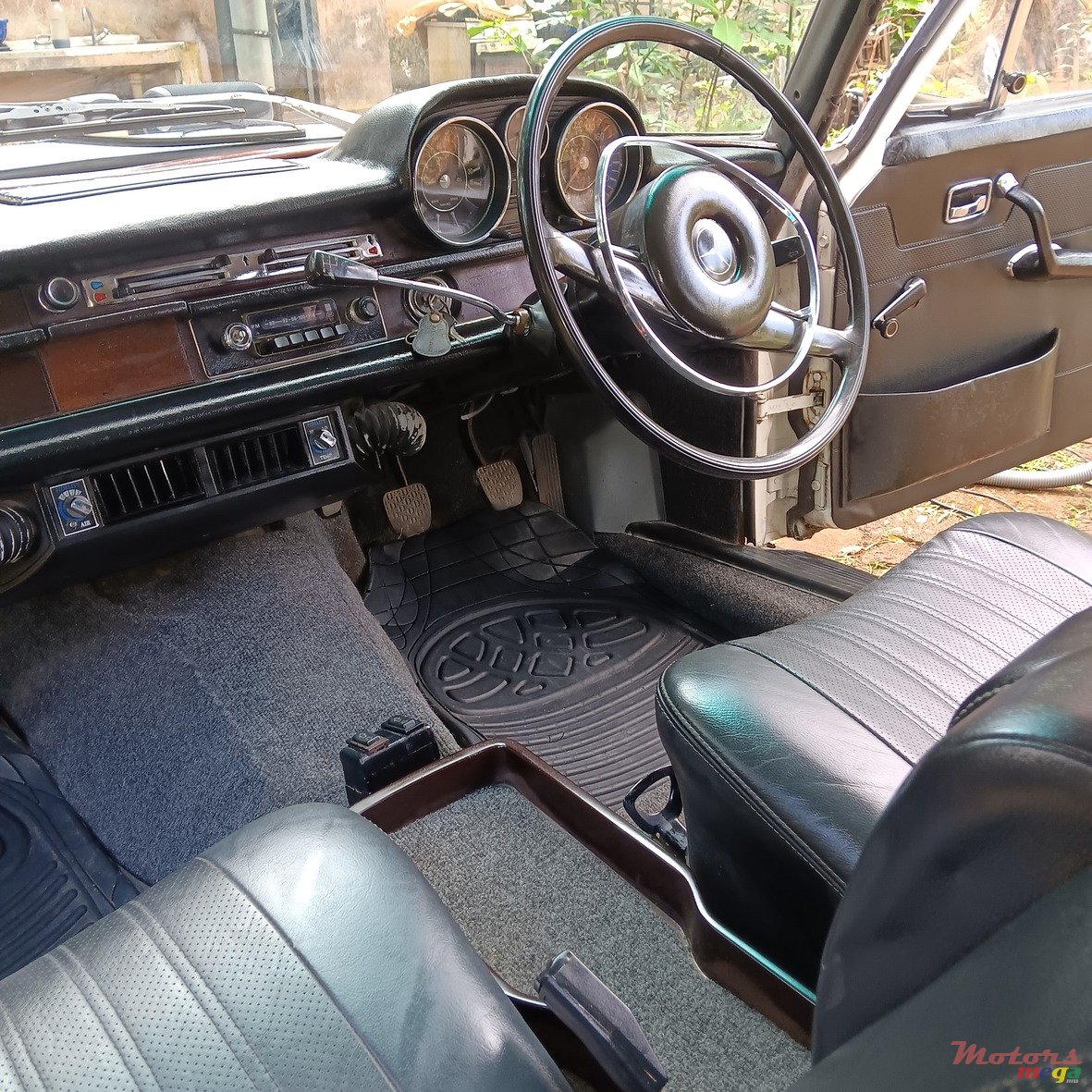 1970' Mercedes-Benz S 280 photo #3