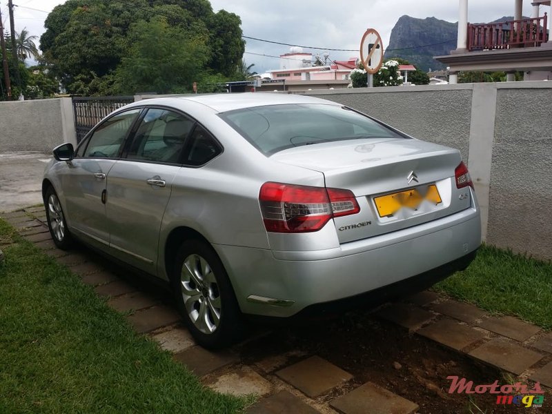 2012' Citroen C5 photo #1