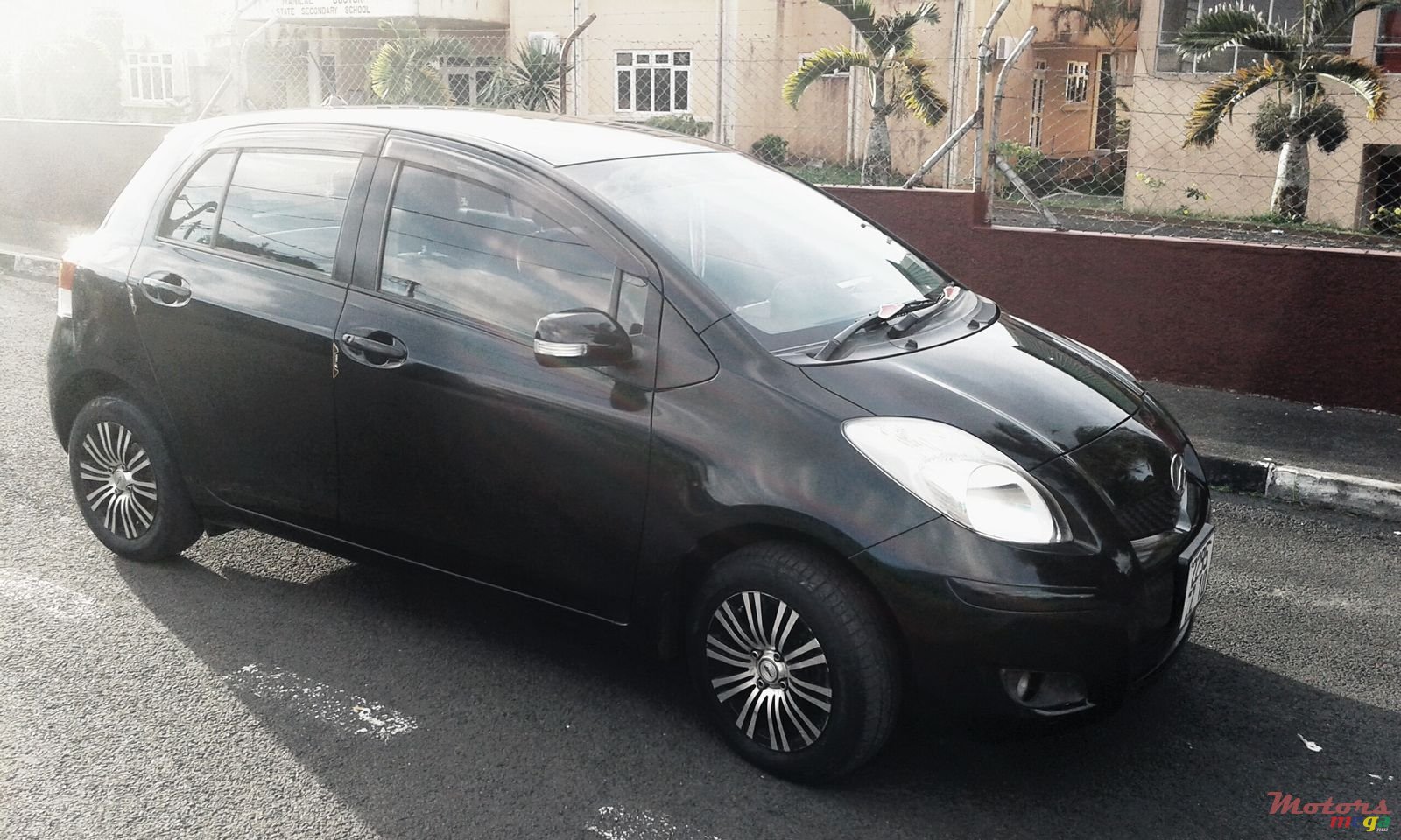 2010' Toyota Vitz photo #1