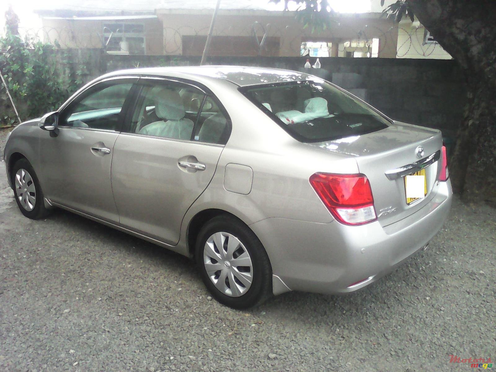 2012' Toyota Axio Grade G photo #3