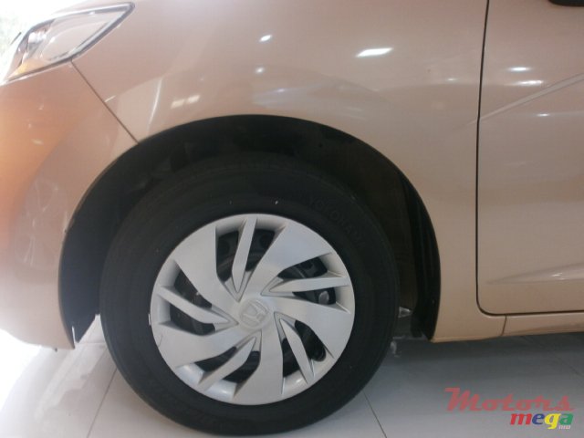 2013' Honda FR-V New shape photo #5