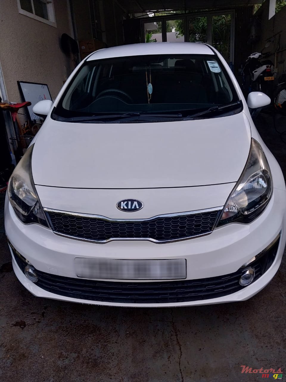 2015' Kia Rio photo #4