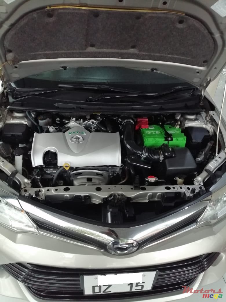 2015' Toyota Axio photo #4