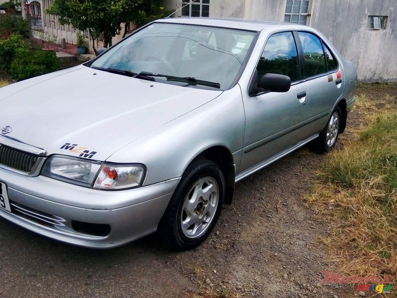 1999' Nissan Sunny photo #1