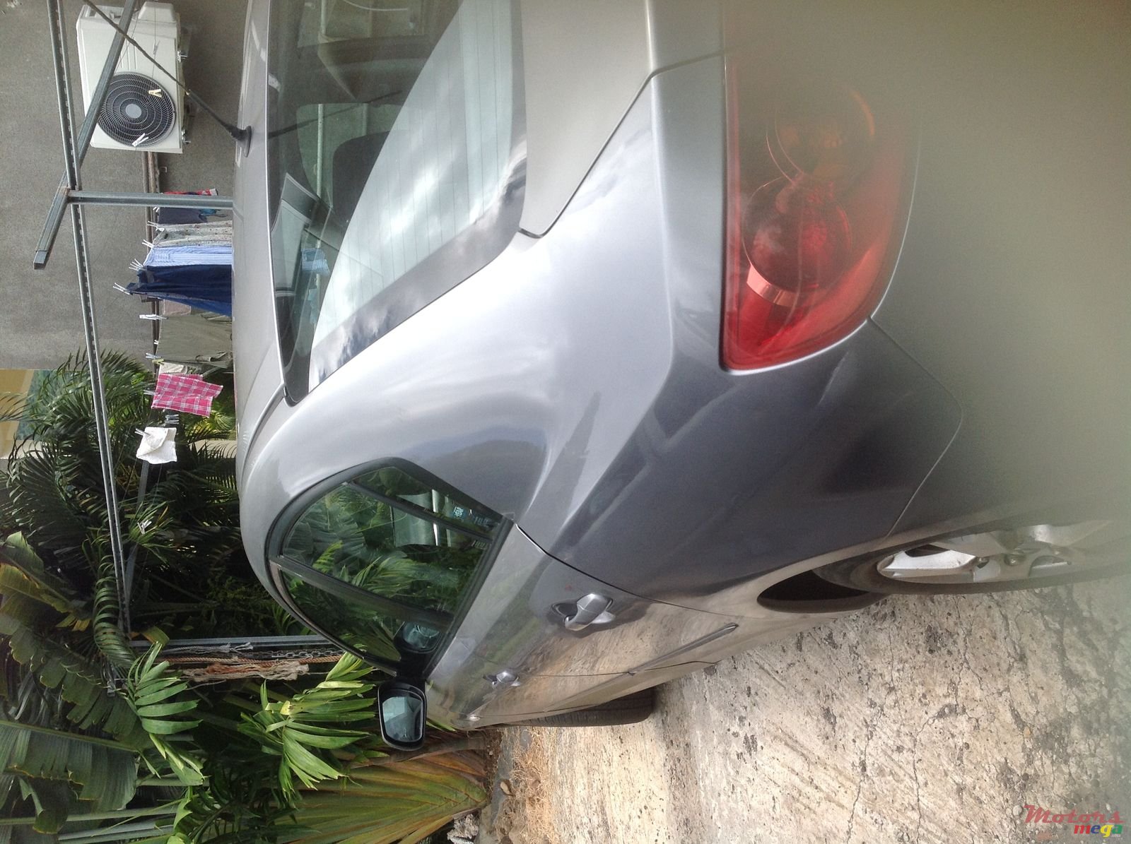 2004' Mazda 3 photo #4