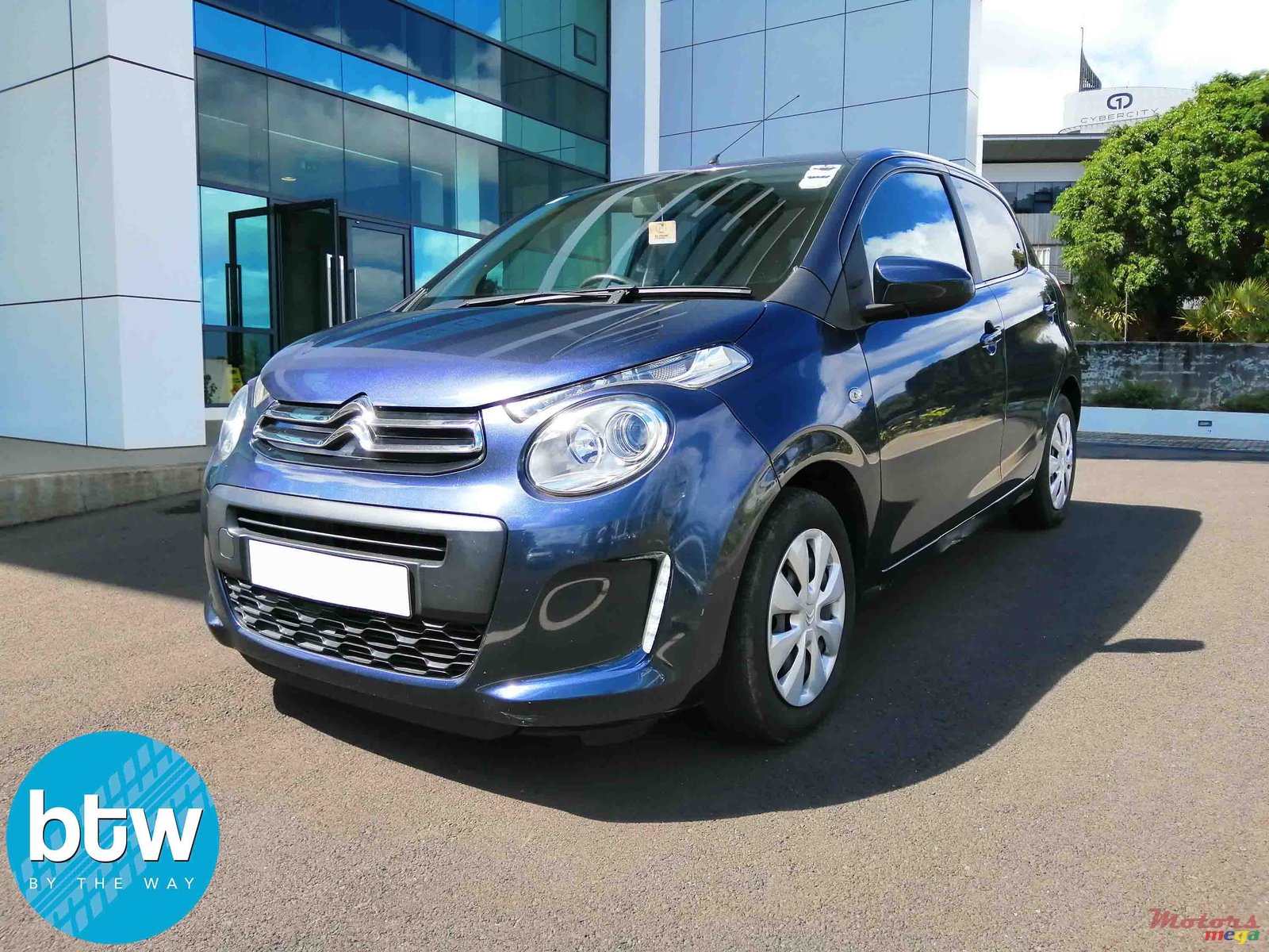 2015' Citroen C1 photo #2