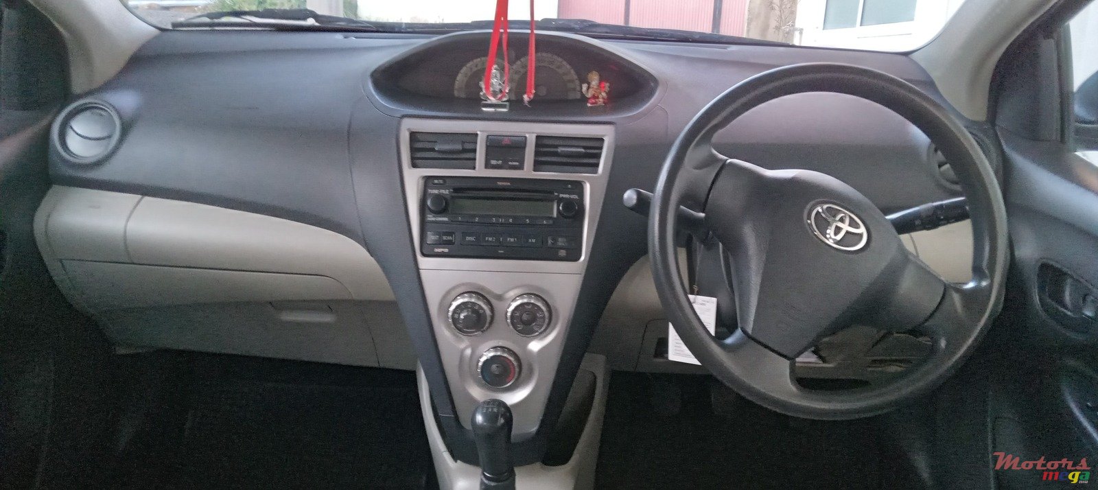 2007' Toyota Yaris photo #4