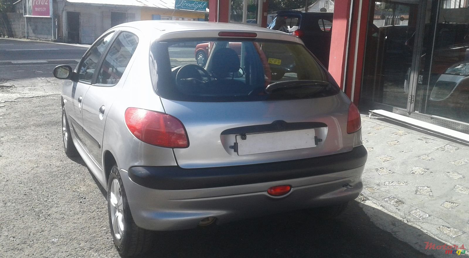 2001' Peugeot 206 photo #3