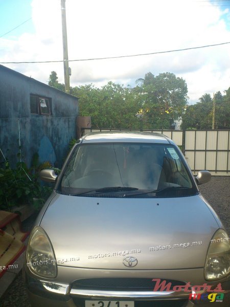 1999' Toyota photo #1