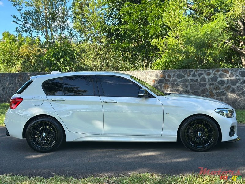 2015' BMW 118 photo #5