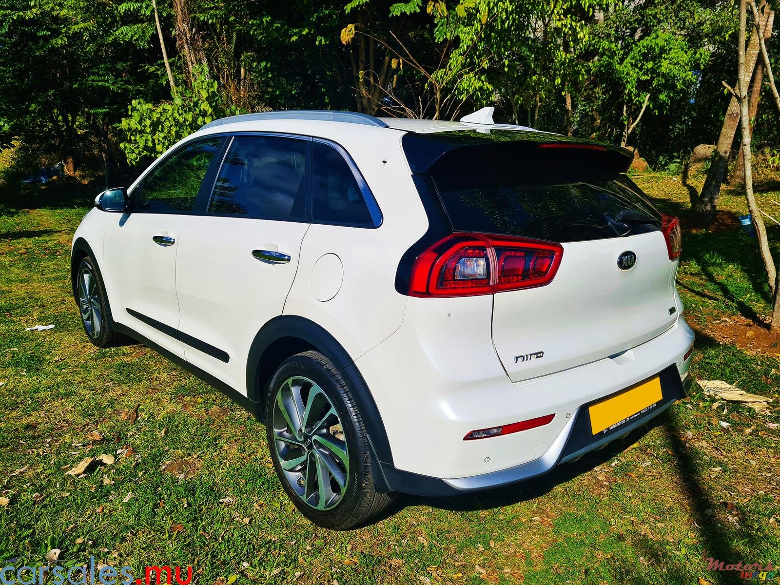 2019' Kia Niro Eco Hybrid photo #3