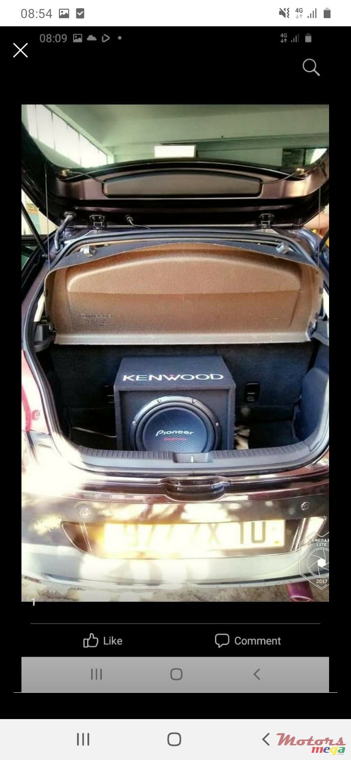 2010' Mazda Demio photo #5