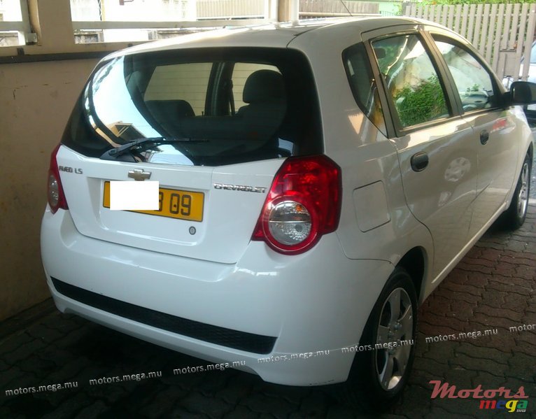 2009' Chevrolet Aveo photo #2