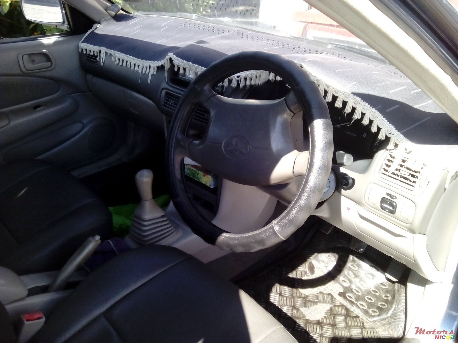 2000' Toyota Corolla photo #3