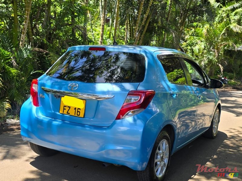 2016' Toyota Vitz photo #3