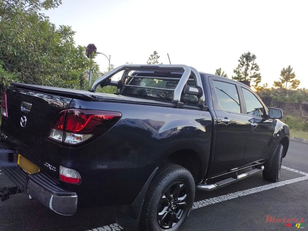 2019' Mazda BT-50 photo #4