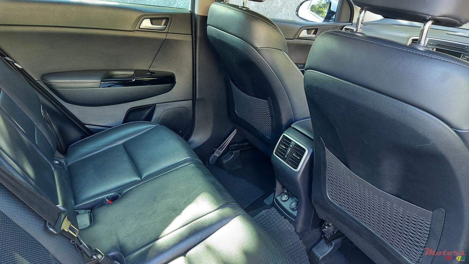 2018' Kia Sportage GTI AWD photo #4