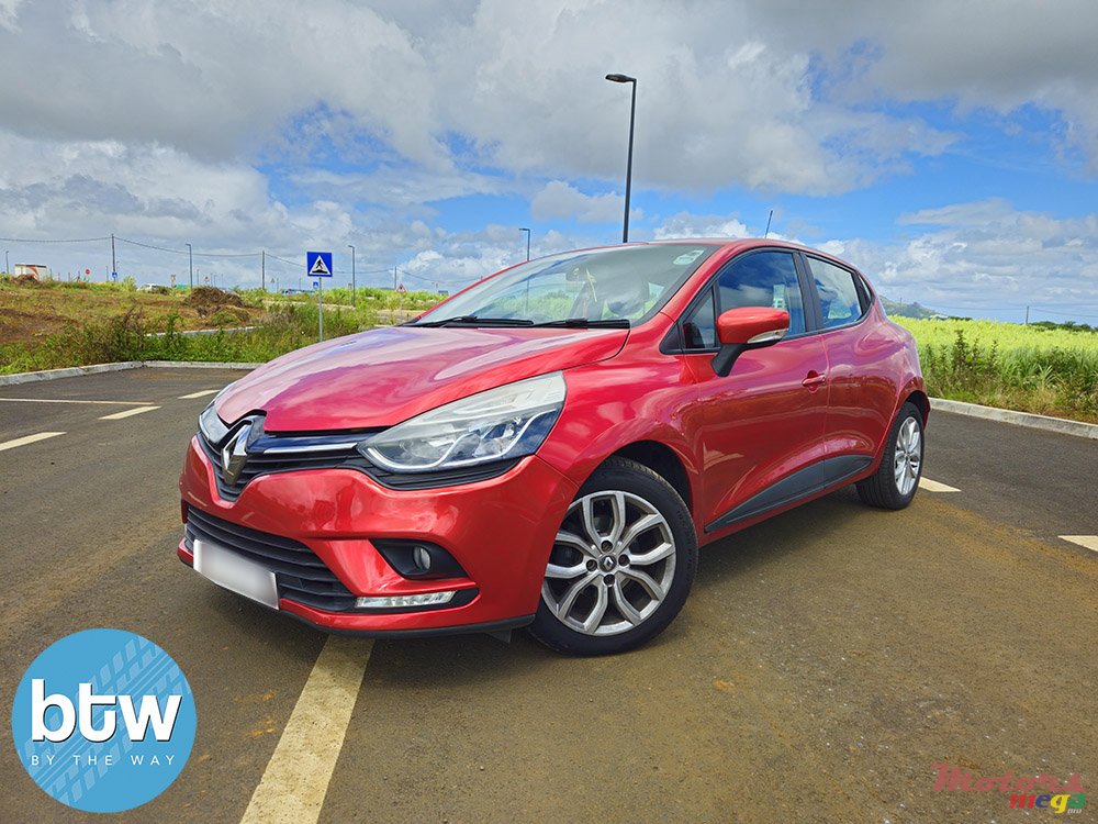 2017' Renault Clio Zen photo #2