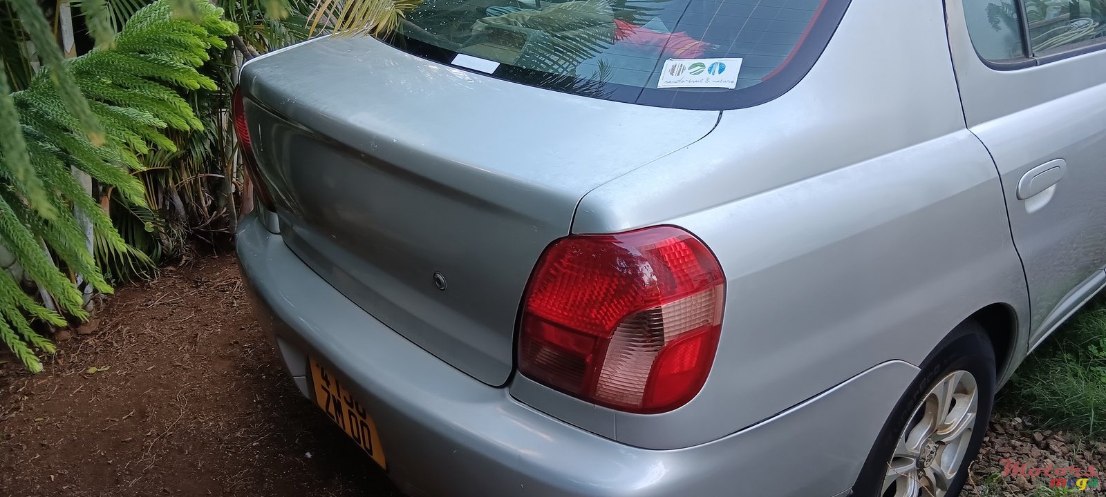 2000' Toyota Platz photo #3