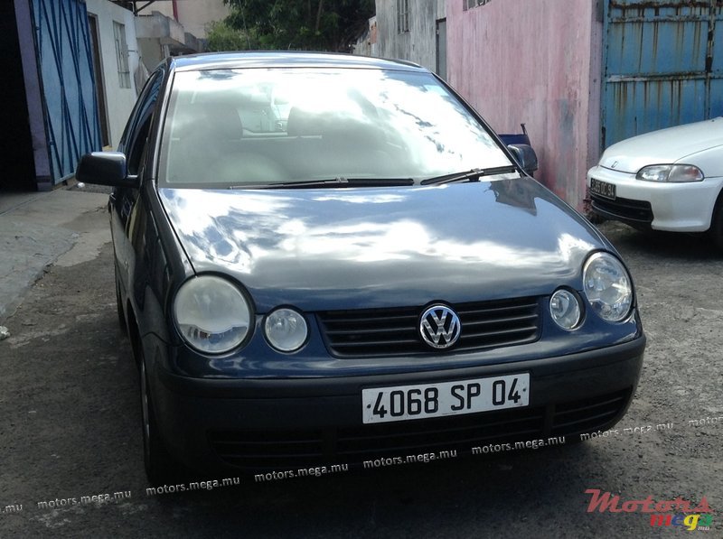 2004' Volkswagen Polo photo #1