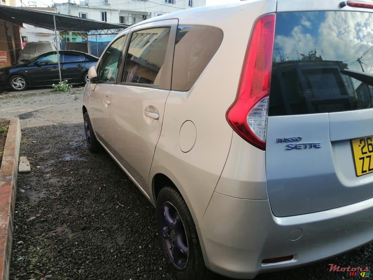 2010' Toyota Paseo Passo photo #5