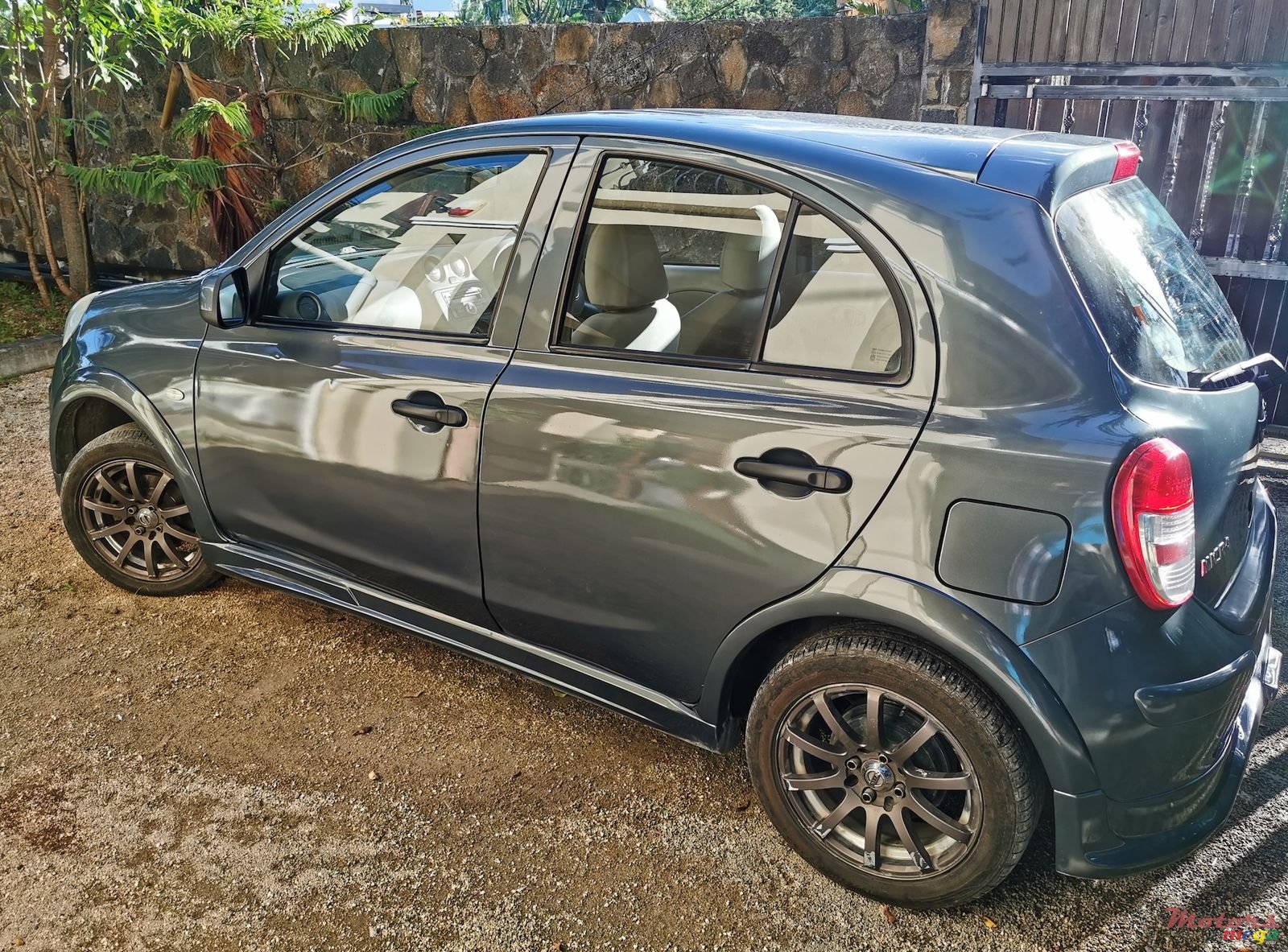 2015' Nissan Micra photo #2