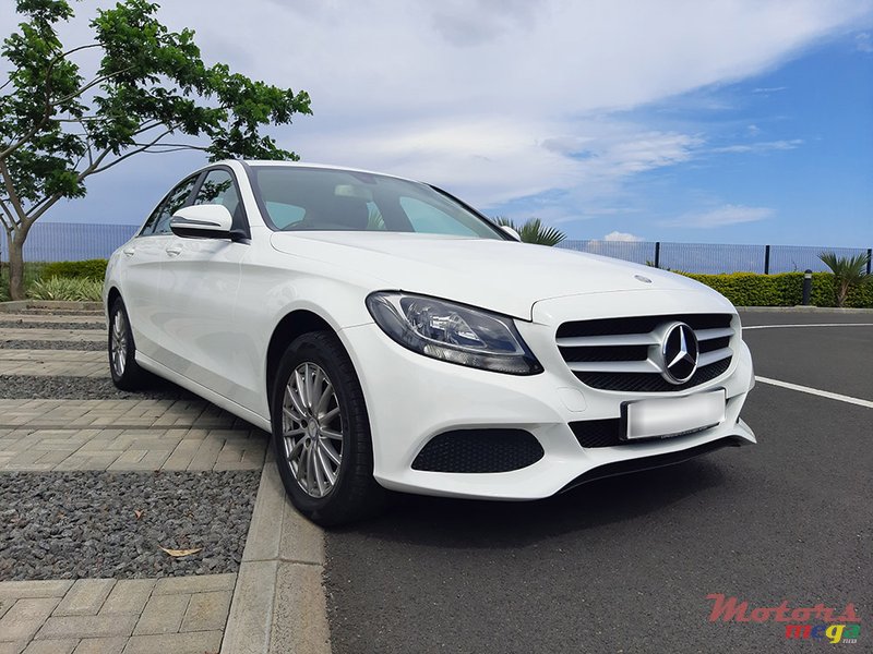 2017' Mercedes-Benz C 180 STANDARD photo #1