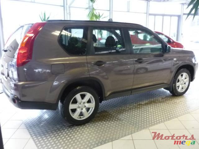 2008' Nissan X-Trail photo #3