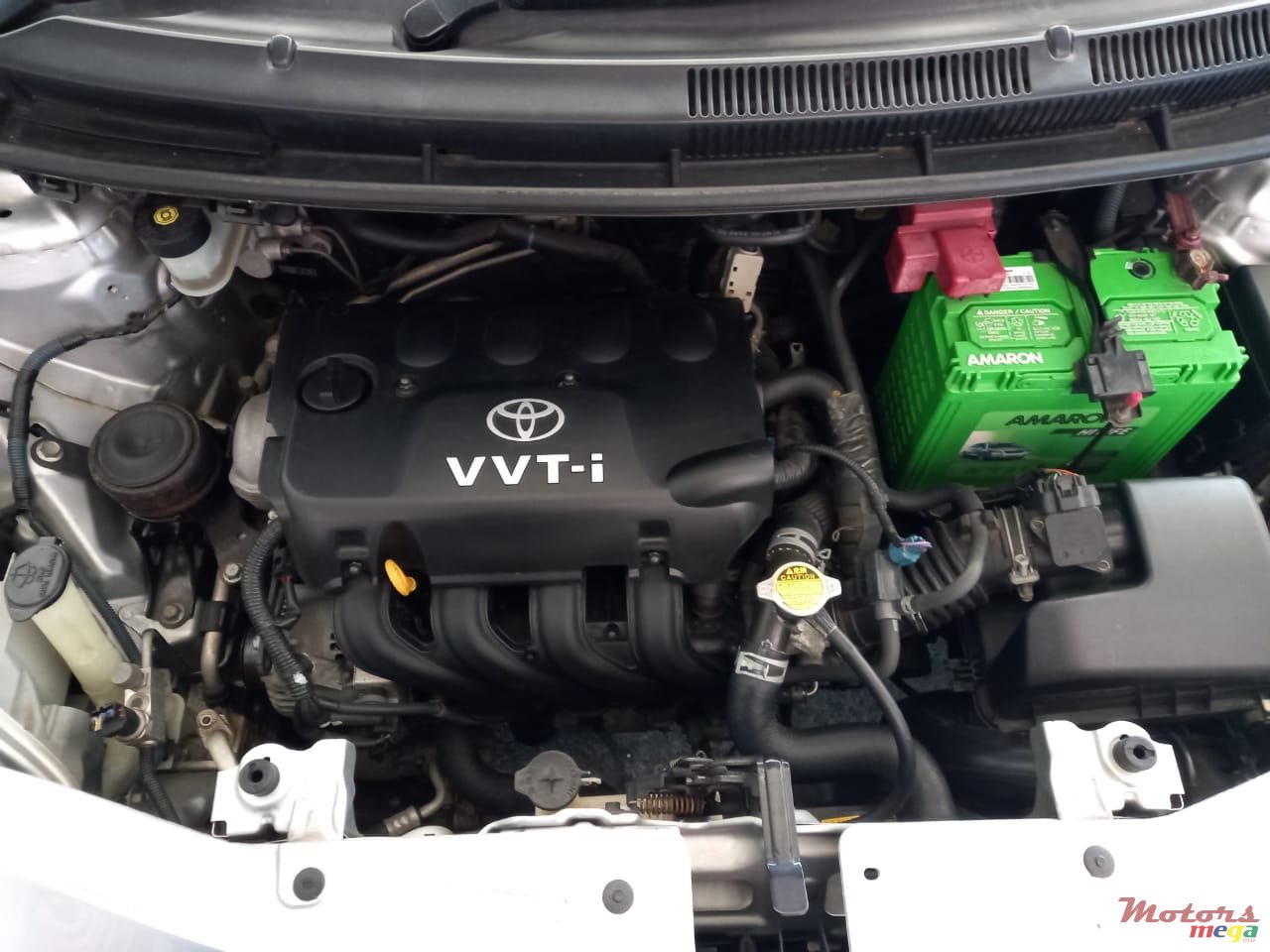 2008' Toyota Yaris photo #4