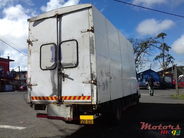 2003' Isuzu elf photo #6