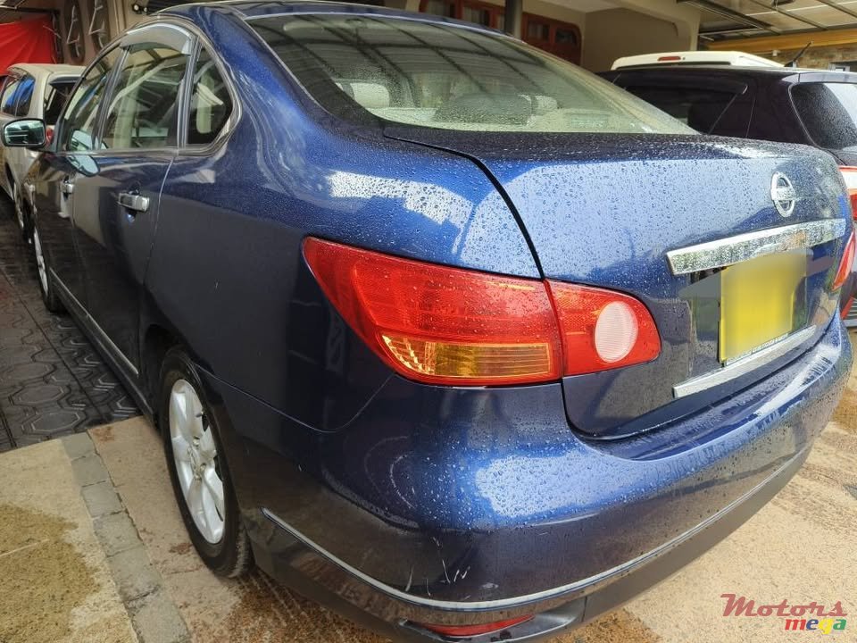 2010' Nissan Bluebird photo #2