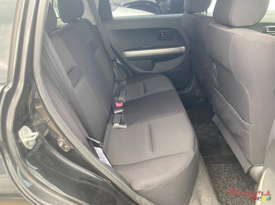 2006' Toyota Ist photo #5