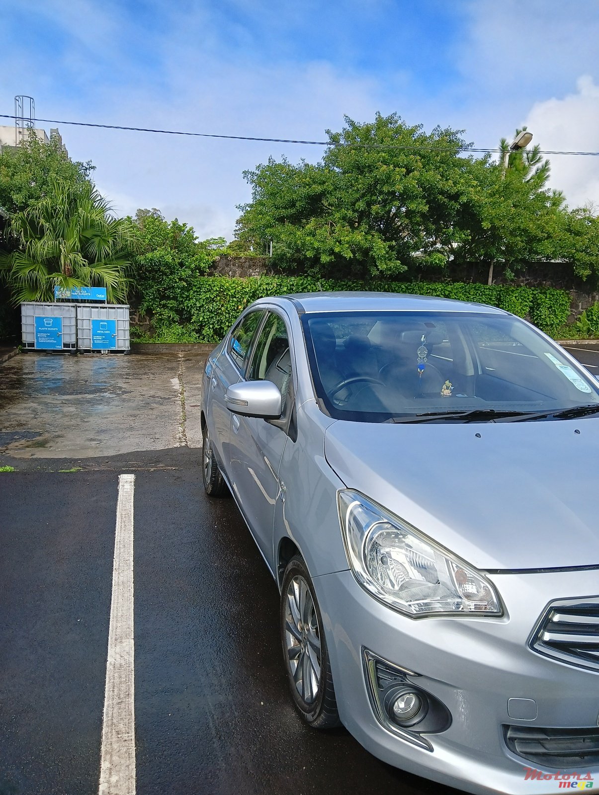 2016' Mitsubishi Attrage photo #3