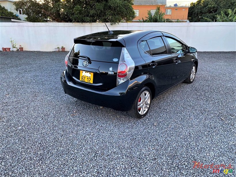 2012' Toyota Aqua Auto 1.5L JAPAN photo #1