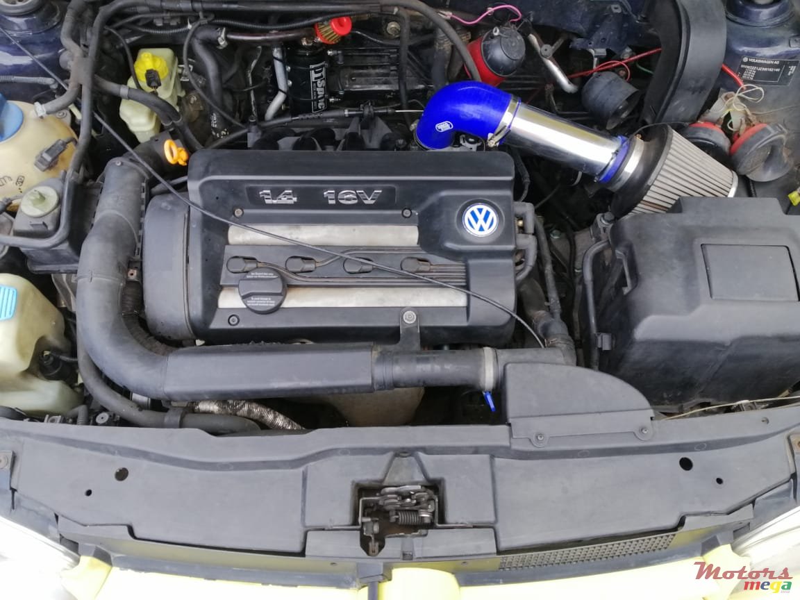 2003' Volkswagen Golf IV photo #6