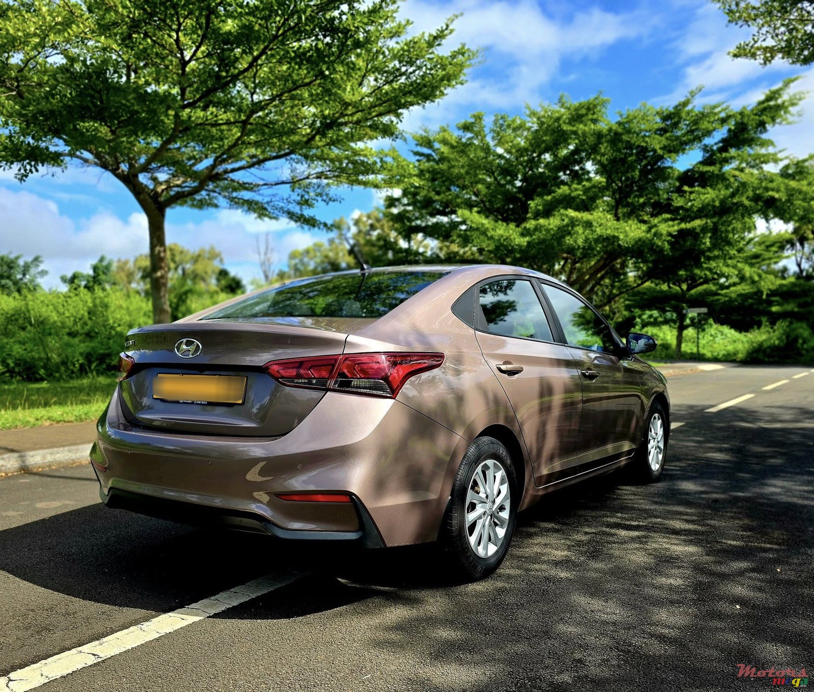 2019' Hyundai Accent photo #4