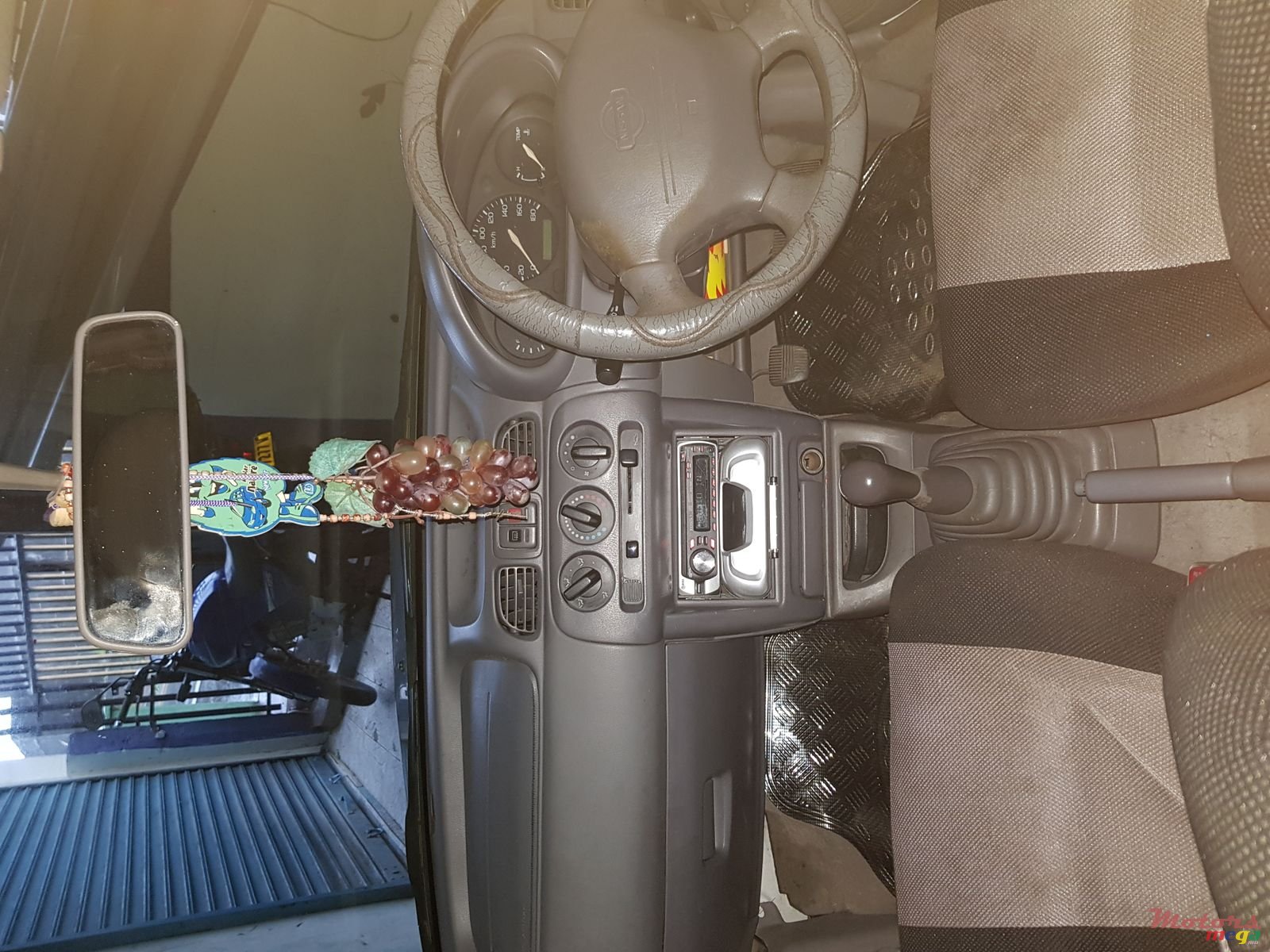 2000' Nissan March photo #3