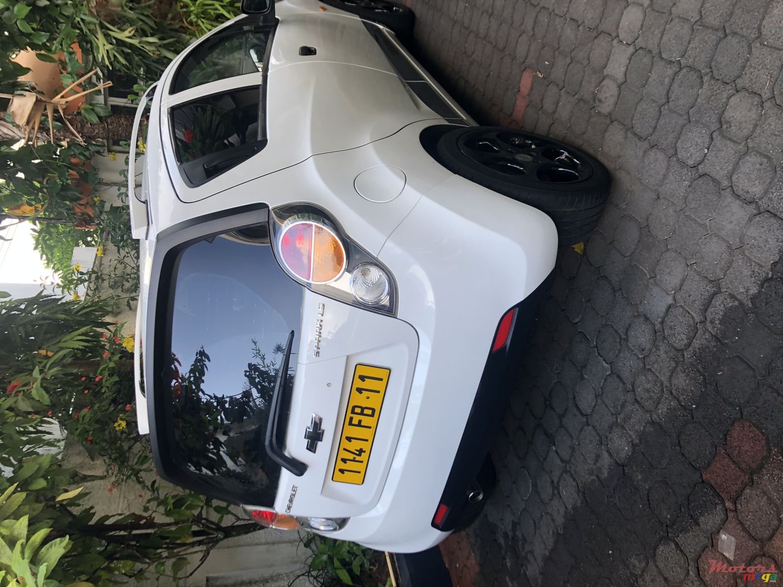 2011' Chevrolet Spark photo #4