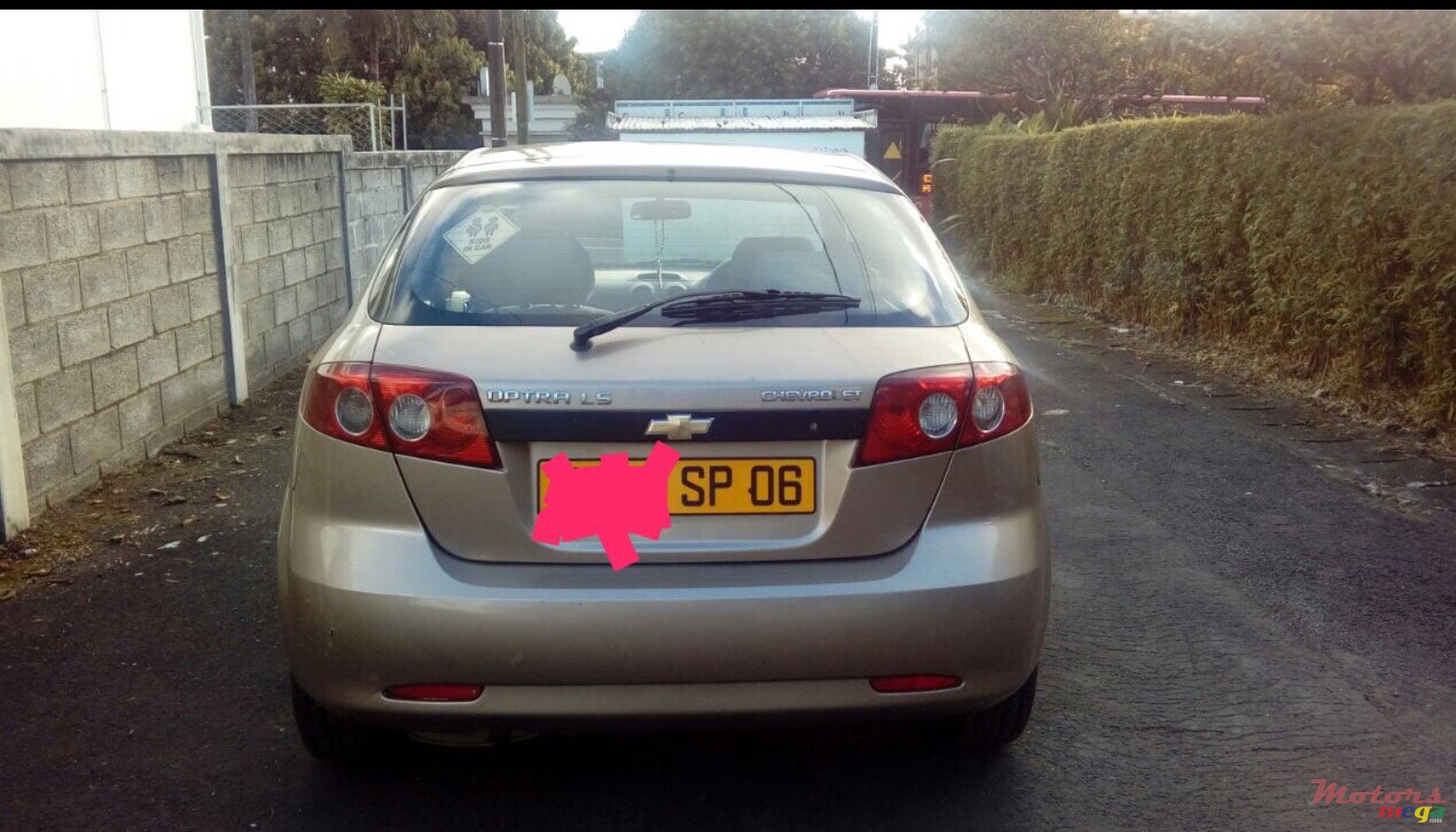 2006' Chevrolet Optra photo #2