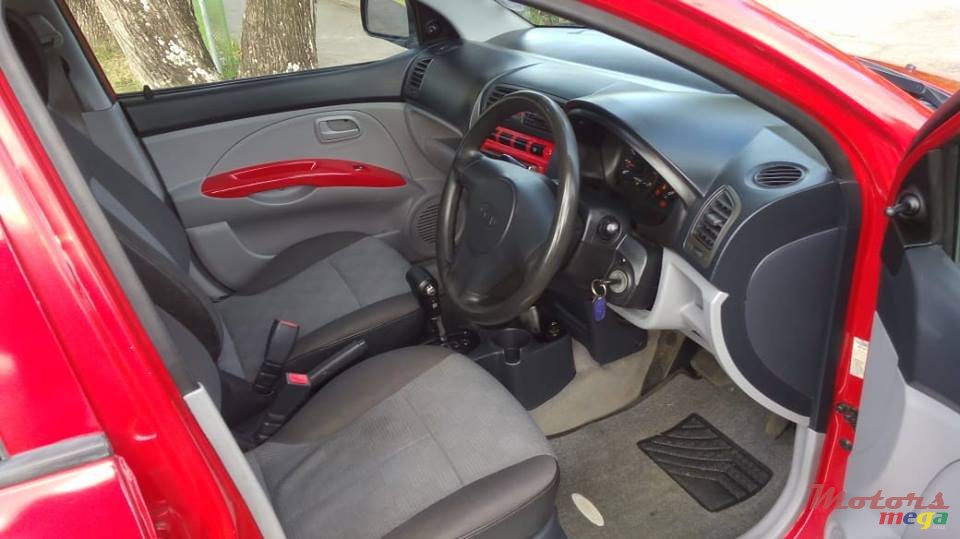 2005' Kia Picanto photo #5