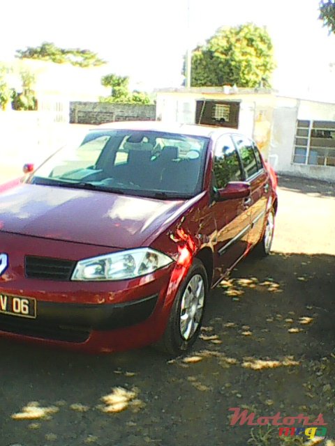 2006' Renault Megane photo #2