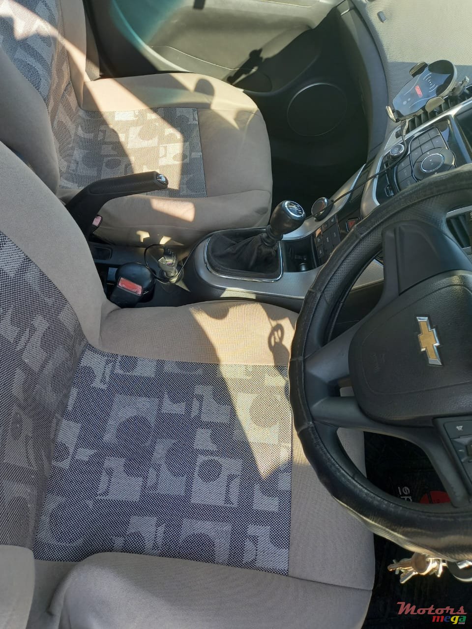 2011' Chevrolet 1500 photo #6